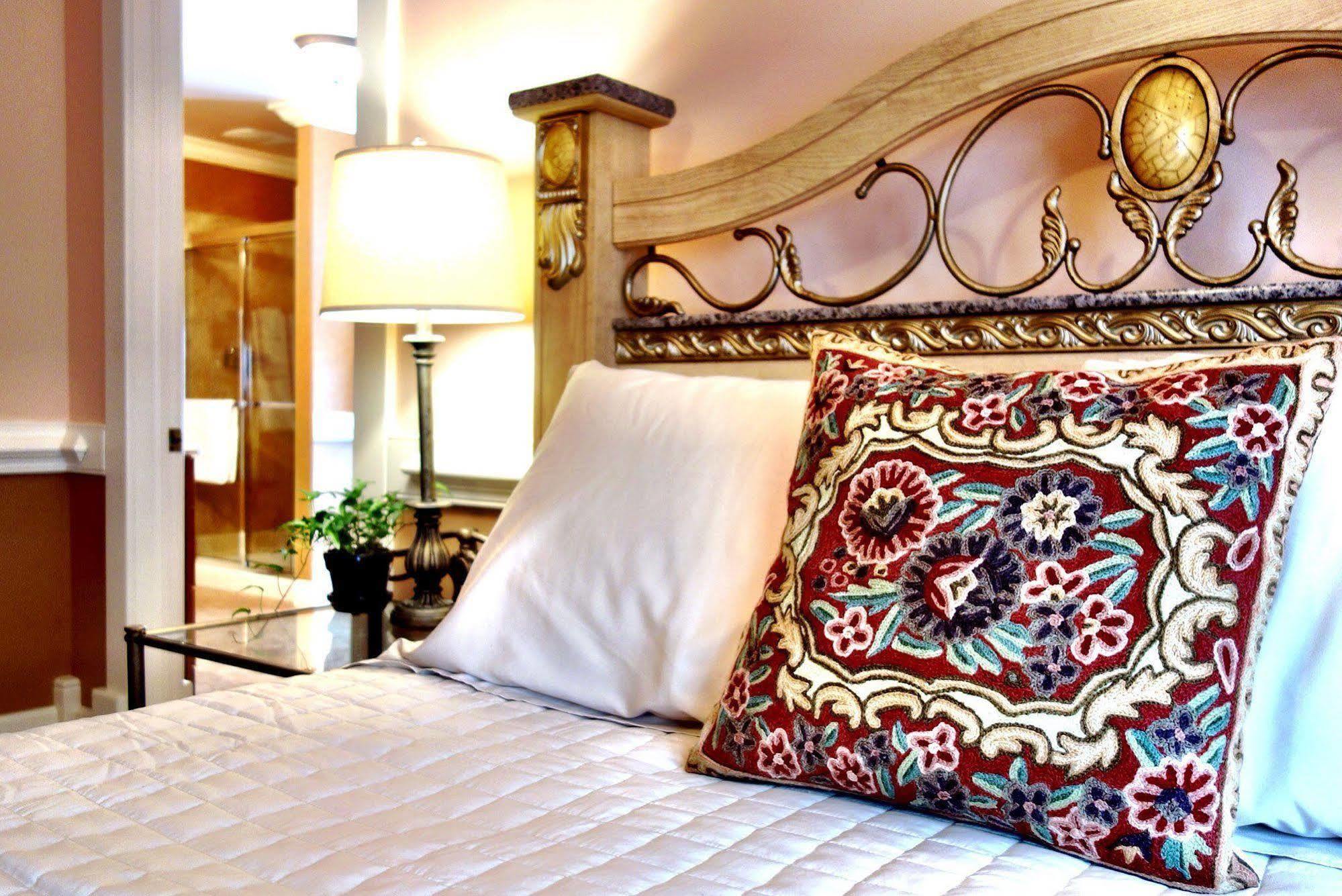 The Jacqueline House Bed & Breakfast 5*