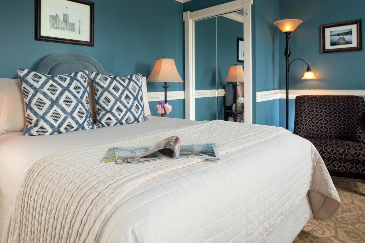 The Jacqueline House 5*